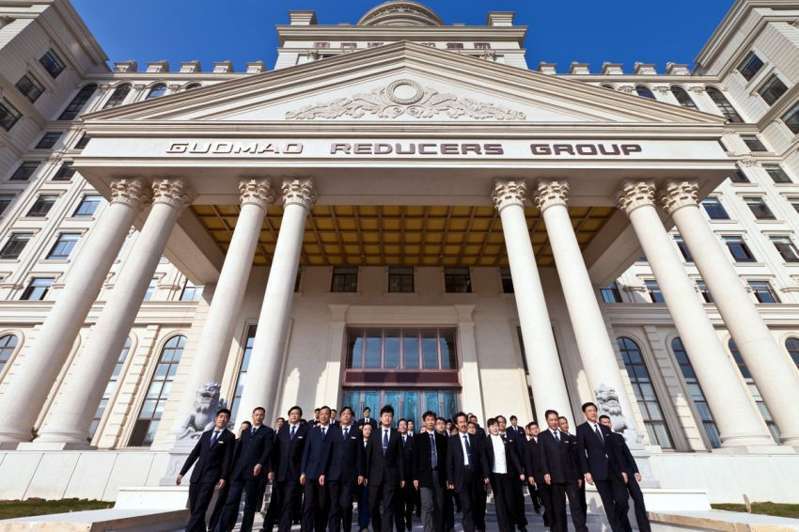 繼續跨越向前，攀登新的高度？